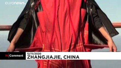 Un traje con alas para sobrevolar acantilados