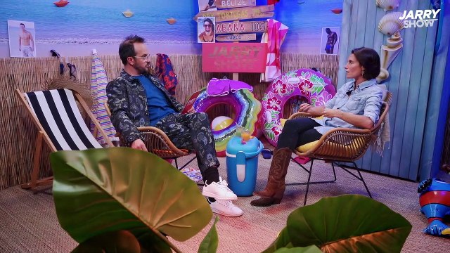 Alessandra Sublet répond aux questions de Jarry dans le Jarry Show . L'animatrice évoque sa relation avec son jeune compagnon Jordan ou encore sa vie sexuelle.