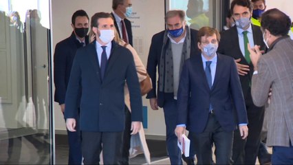 Pablo Casado visita el Hospital Isabel Zendal