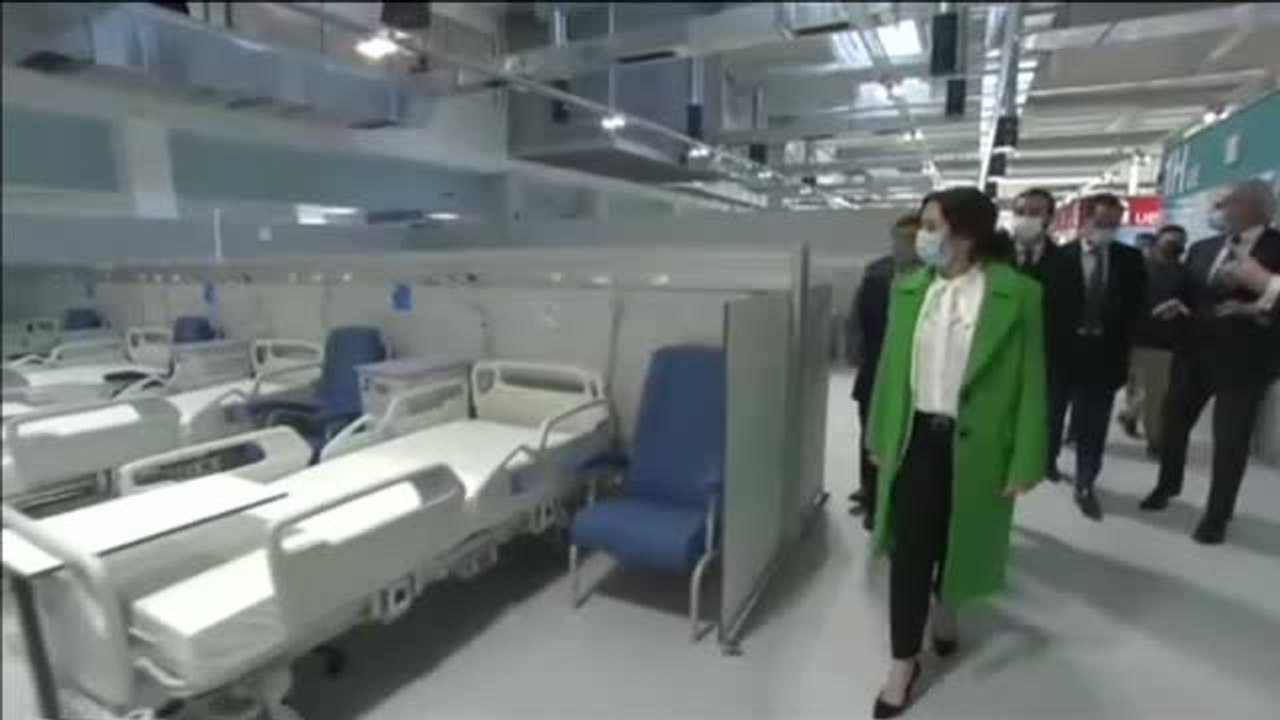 Ayuso inaugura el hospital de pandemias "para t...