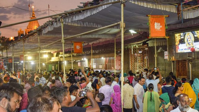 Shirdi Saibaba temple appeals to come in civilized attire