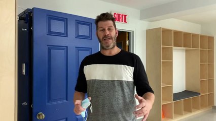 Une penderie UV pour désinfecter les toges des finissants -  Facebook Collège Notre-Dame