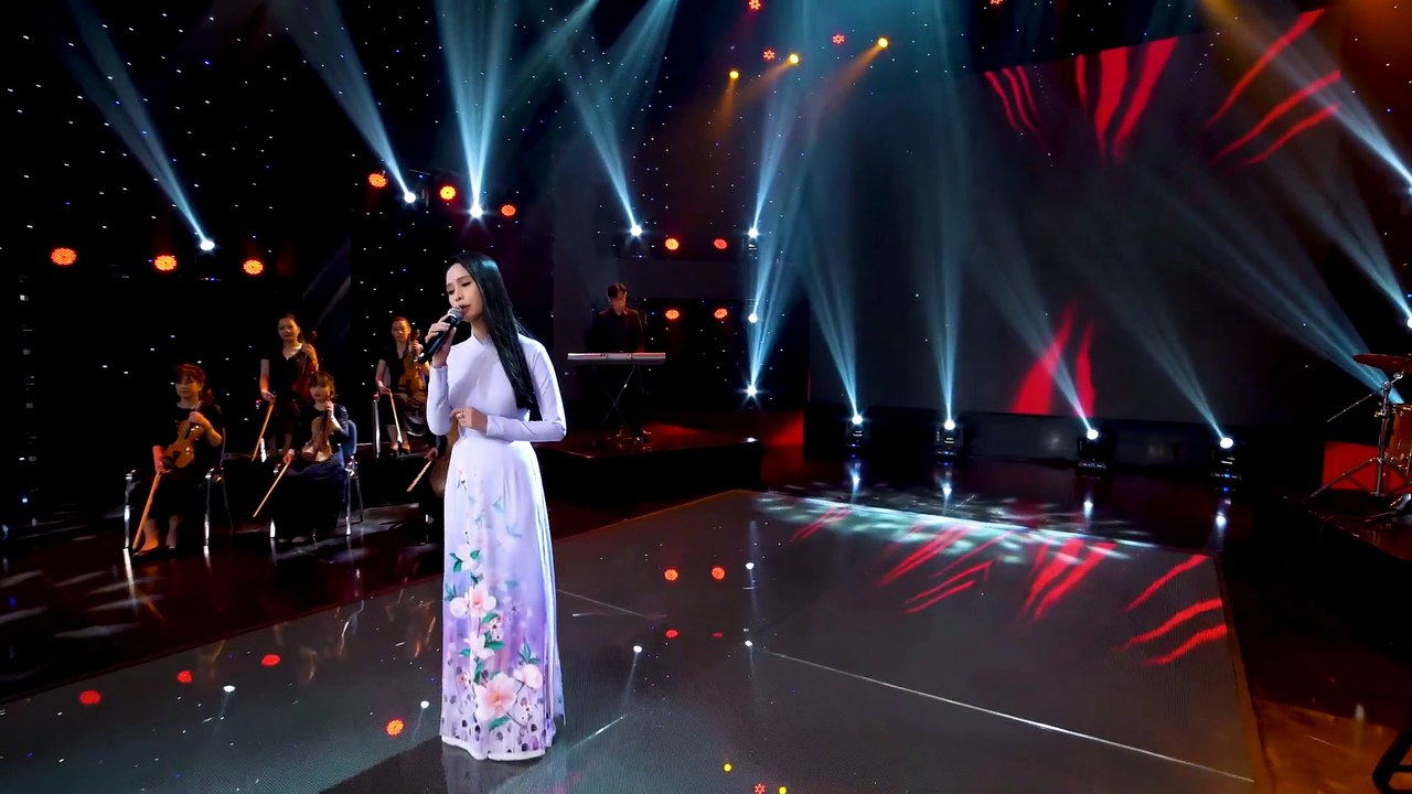 LK Nước Cuốn Hoa Trôi - Phương Anh & Phương Ý