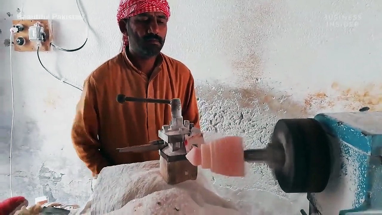 Why Pink Himalayan Salt Is So Expensive _ So Expensive