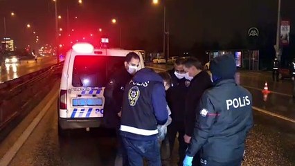 BURSA - Uyuşturucu ele geçirilen otomobildeki 4 kişi gözaltına alındı