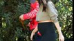 Pregnant Emily Ratajkowski Shows Off Growing Baby Bump in Leggings During Thanks