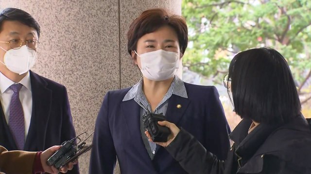 '재산 축소신고' 혐의 조수진 의원 첫 재판... 실수 주장 / YTN