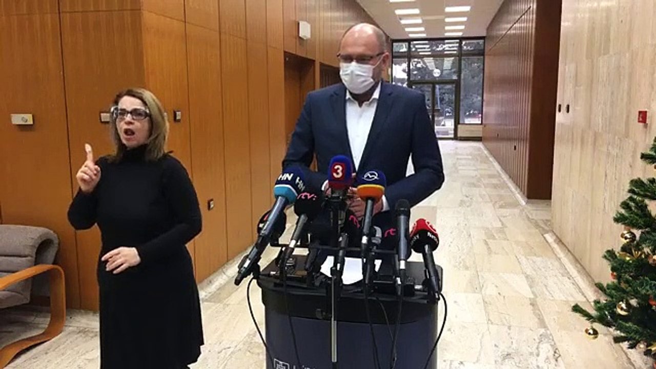 ZÁZNAM: Brífing R. Sulíka a J. Mičovského