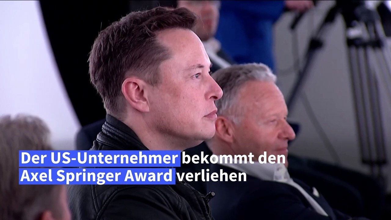 Raumschiff für Elon Musk: Tesla-Chef nimmt Preis in Berlin entgegen