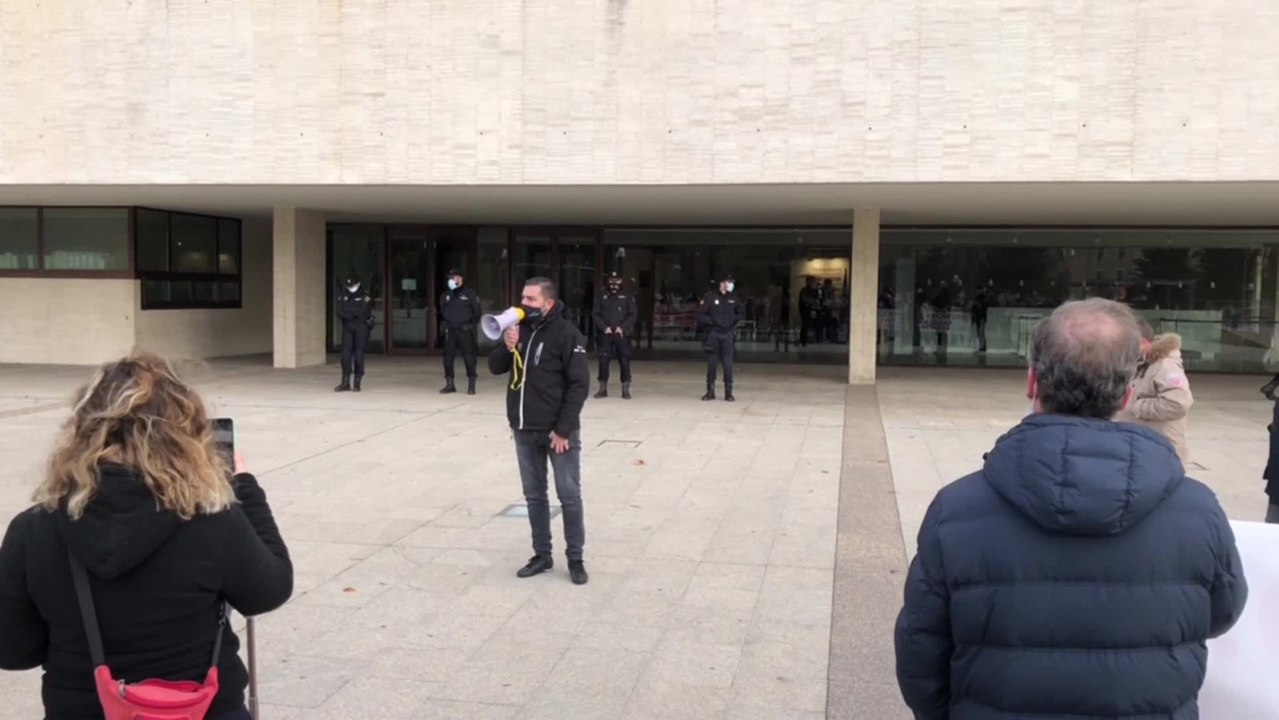 Agentes de viajes de CyL alzan la voz frente a las Cortes