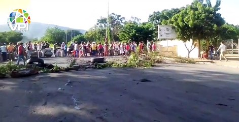 Cuarto día en las calles, habitantes de Sucre exigen suministro de gas