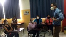 Guaidó visitó escuela de Caracas e invitó a los maestros a la Consulta Popular