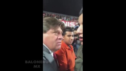 MIGUEL 'PIOJO' HERRERA SE PELEA CON AFICIONADO
