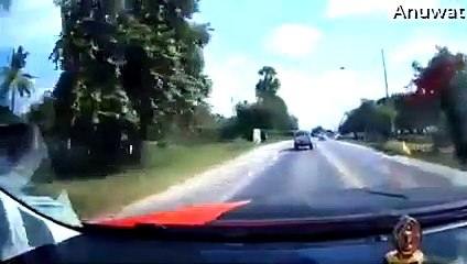 Attempted Pass Stopped by Unexpected Turn