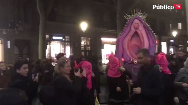 Intelectuales firman un manifiesto en apoyo a la condenada por 'el chumino rebelde' y contra la blasfemia