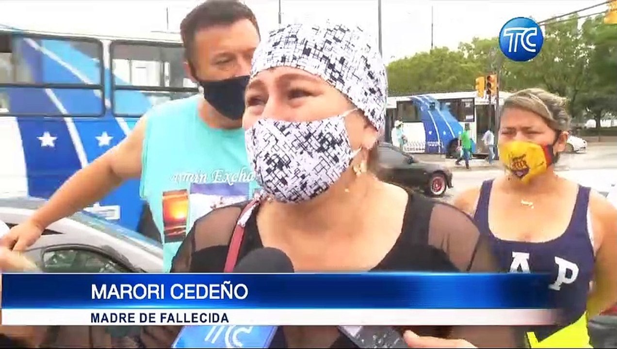 Imágenes del quirófano donde murió una mujer du...