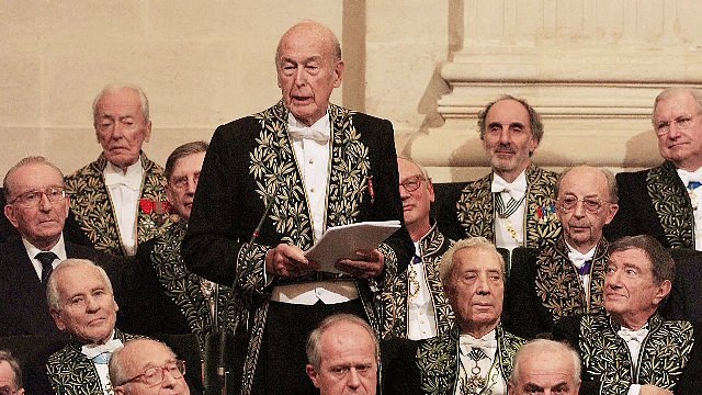 ARCHIVES - Quand Valéry Giscard d'Estaing réagissait à son élection à l'Académie française sur Europe 1