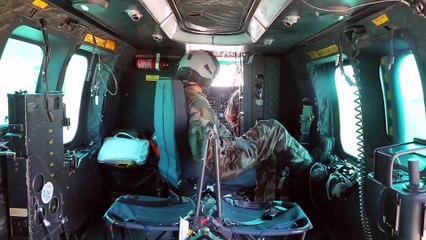 Défilé du 14 juillet à bord  d'un hélicoptère  de l'Armée