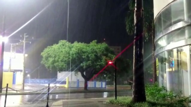 Defesa Civil emite alerta para risco de temporais durante a madrugada desta quinta-feira