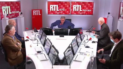 VGE : sa distance avec les Français, "une blessure de chaque instant", dit Domenach