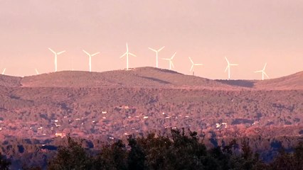 Les éoliennes du VAR vues de Trets en action 5 édcembre 2020