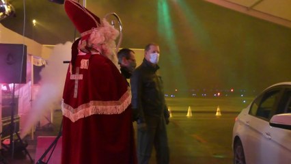 Florennes: Saint Nicolas en mode drive-in à la base aérienne (02.12.20)