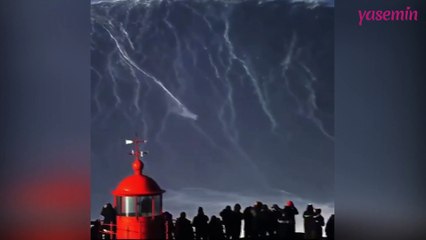 Yürekleri ağza getiren görüntüler: Alman Sörfçü Sebastian Steudtner 35 metre dalgada...