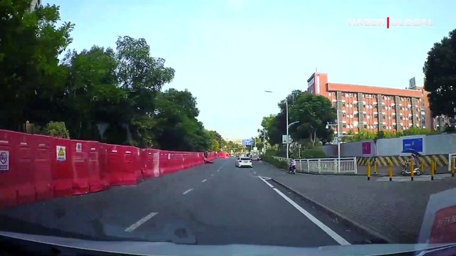 Sürücüsüz taksiler test sürüşüne çıktı