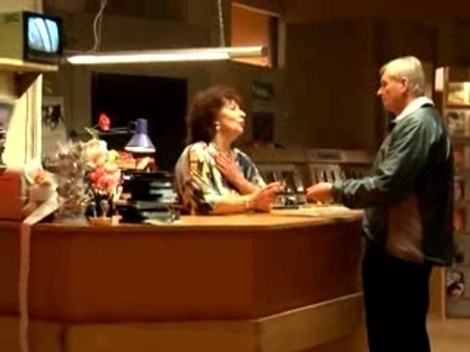 Margot singt Caprifischer (www.margots-videothek.de)