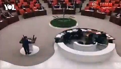 AKP Manisa Milletvekili Aydemir, 2017'de kurulan İyi Parti'nin iki olayla ilgili '2013'te önerge vermemesini' eleştirdi