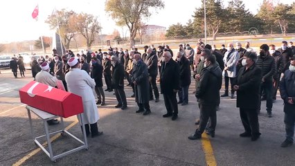 ERZURUM - Türk sporunun 'teknik güreşçisi' Nihat Kabanlı son yolculuğuna uğurlandı