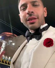 تعليق طرف من أحمد حلمي على ارتداء حسن أبو الروس نفس بدلته