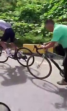 Anciano le aguantó el paso a Rigoberto Urán