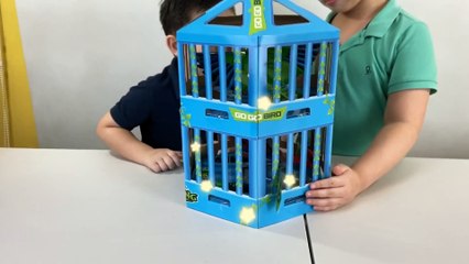 Realistic Flying RC Bird - Trying out Go Go Bird from Zing