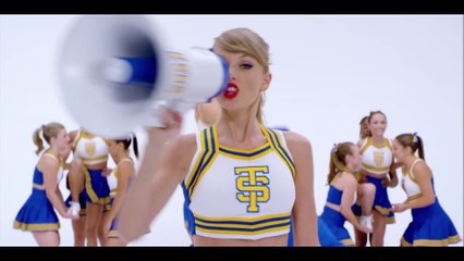 Mariah Carey vs Taylor Swift - Shake off 2020, All I want for christmas is.....