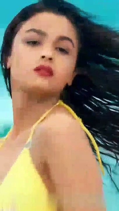 Aaliya Bhatt ka hot sexy photo shoot dekho aap ki uski khubsurti k diwane ho jaoge