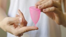 सैनेटरी पैड्स से ज्यादा सस्ते हैं Menstrual Cups, जानिए इसके फायदे-नुकसान । Boldsky