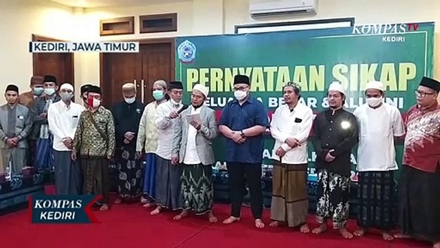 Pondok Pesantren Lirboyo Berikan Dukungan Kepada Pasangan Dhito-Dewi