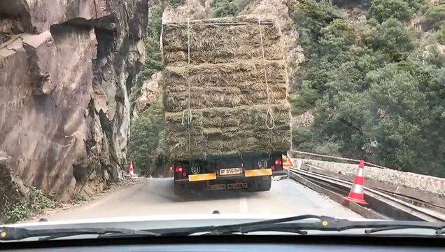 Dans la vallée de la Roya, les routes sont toujours détruites par endroit