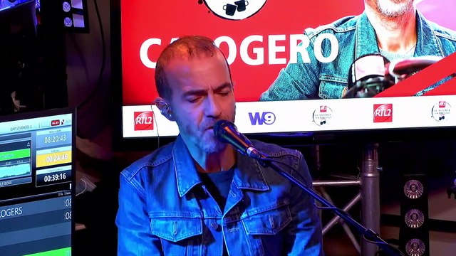 Calogero inteprète Celui d'en bas en live dans le Double Expresso RTL2 (04/11/20)