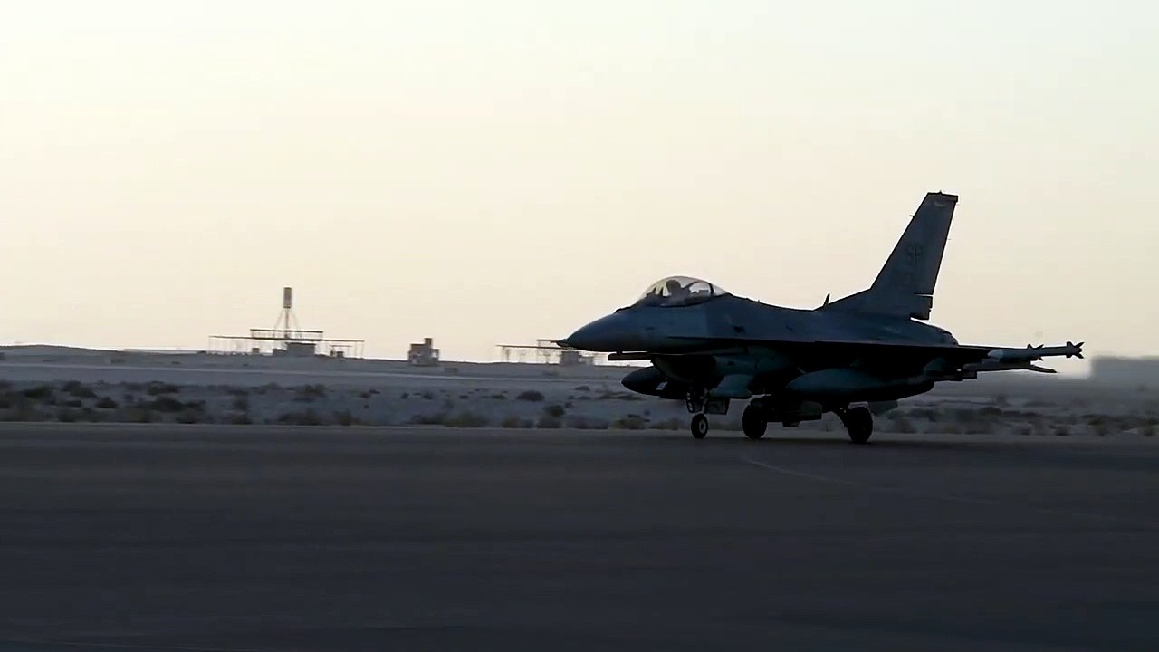 U.S. Air Force F-16 • Fighting Falcons • Taxiing and Taking off • United Arab Emirates, Nov 22 2020