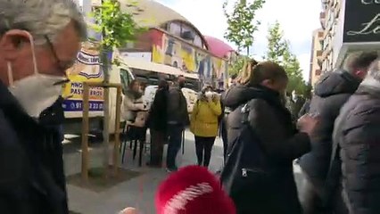 Los padres de Rafael Amargo se encuentran con su hijo en el Teatro La Latina