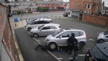 Ils volent  un pot catalytique sur une voiture en pleine journée !