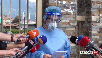 Me letrën me shkrim dore, te dera e spitalit/ Mjekja: Përveç COVID, po trajtohej edhe për shqetësime