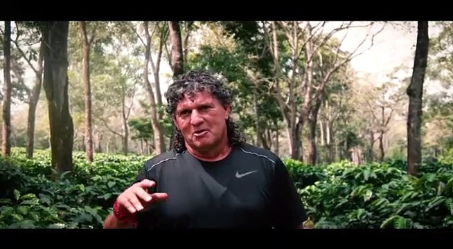 Mauricio Chunche Montero invita a ticos a la recolección de café
