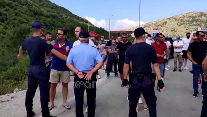 Rikthehen rradhët në Kakavijë: Edhe me testin PCR, pala greke bën tamponin në kufi