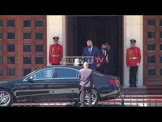 Report TV -Rama vetëm pak minuta te Meta, përfundon takimi