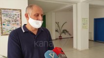 VENDOSEN SHENJAT E DISTANCËS NË SHKOLLA, ORË TË SHKURTUARA E MËSIM ME TURNE - News, Lajme - Kanali 7