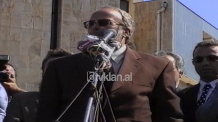 Fatos Nano mbyll mitingjet ne Kuçove, Berat e Fier - (27 Shtator 2000)