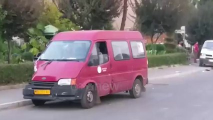 Ora News - Elbasan, përplasen dy frugona në kryqëzim